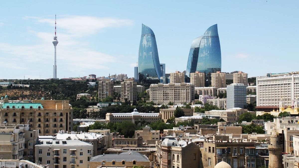 Baku - Láng-tornyok
