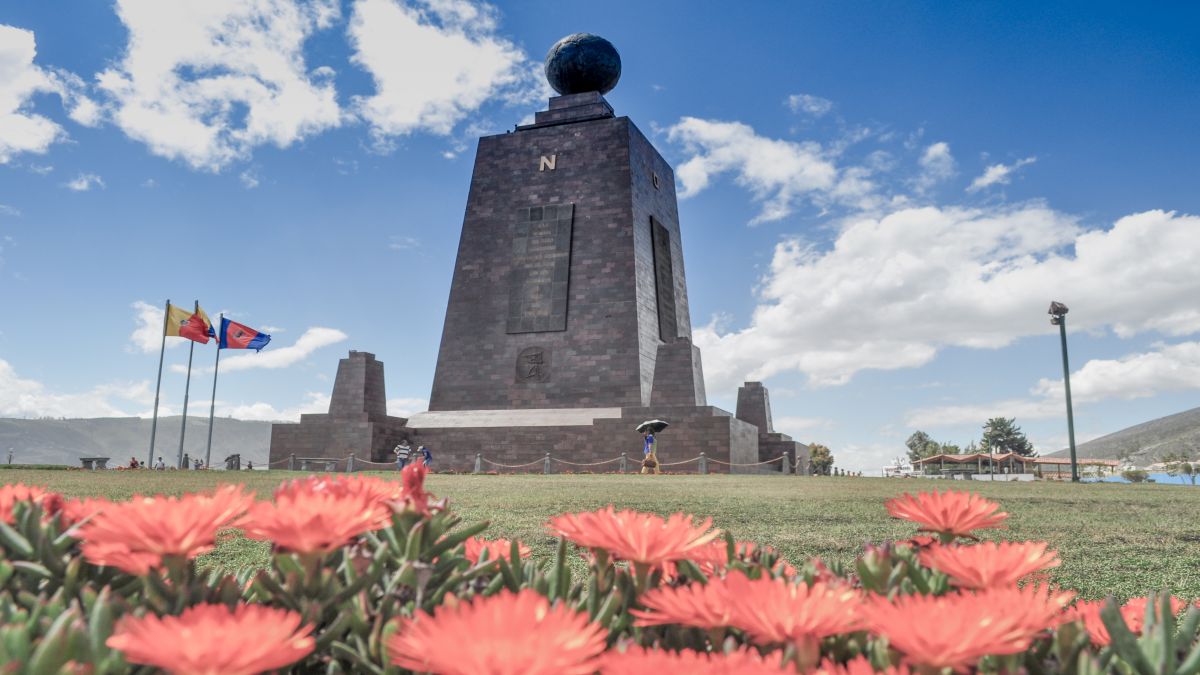 Quito - Világ Közepe Emlékmű