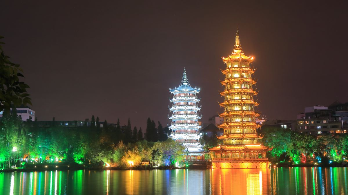 Guilin - Nap és Hold pagodák