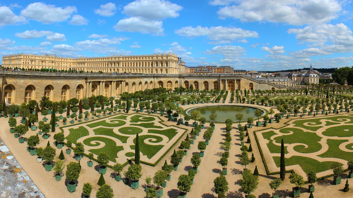 Versailles