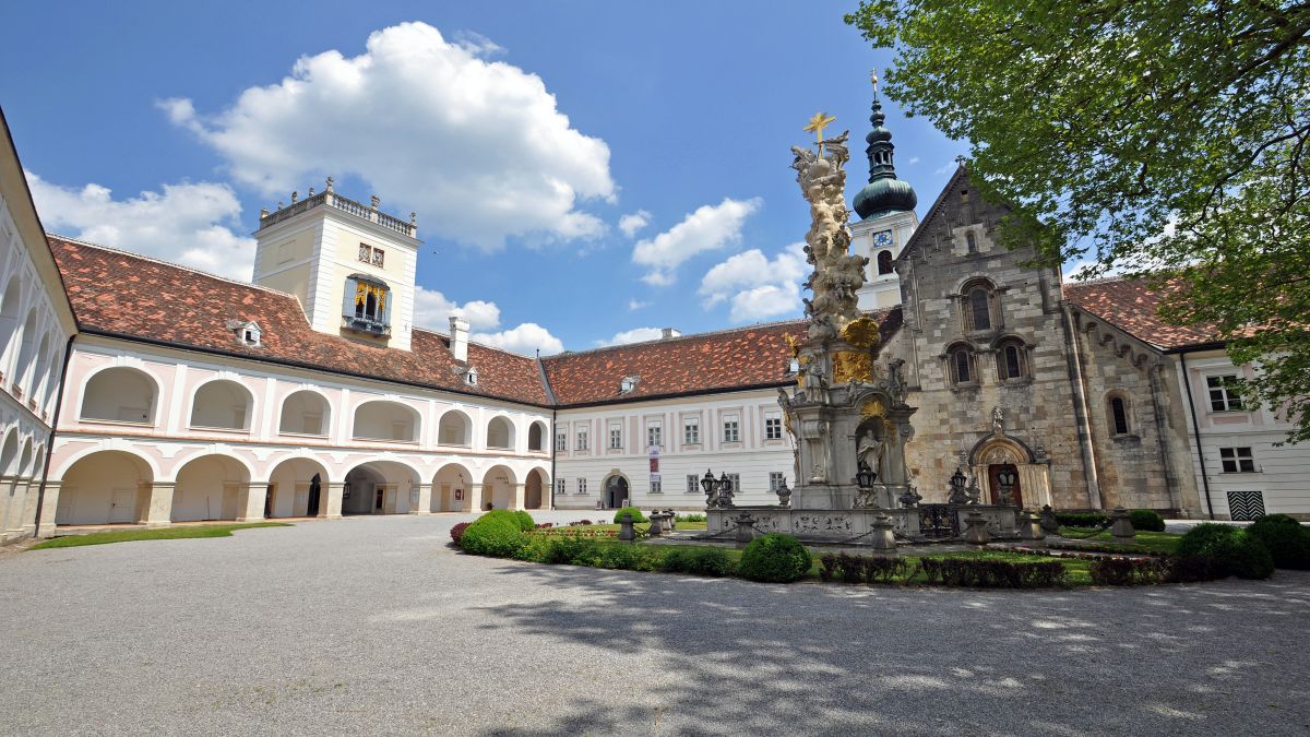 Heiligenkreuz 