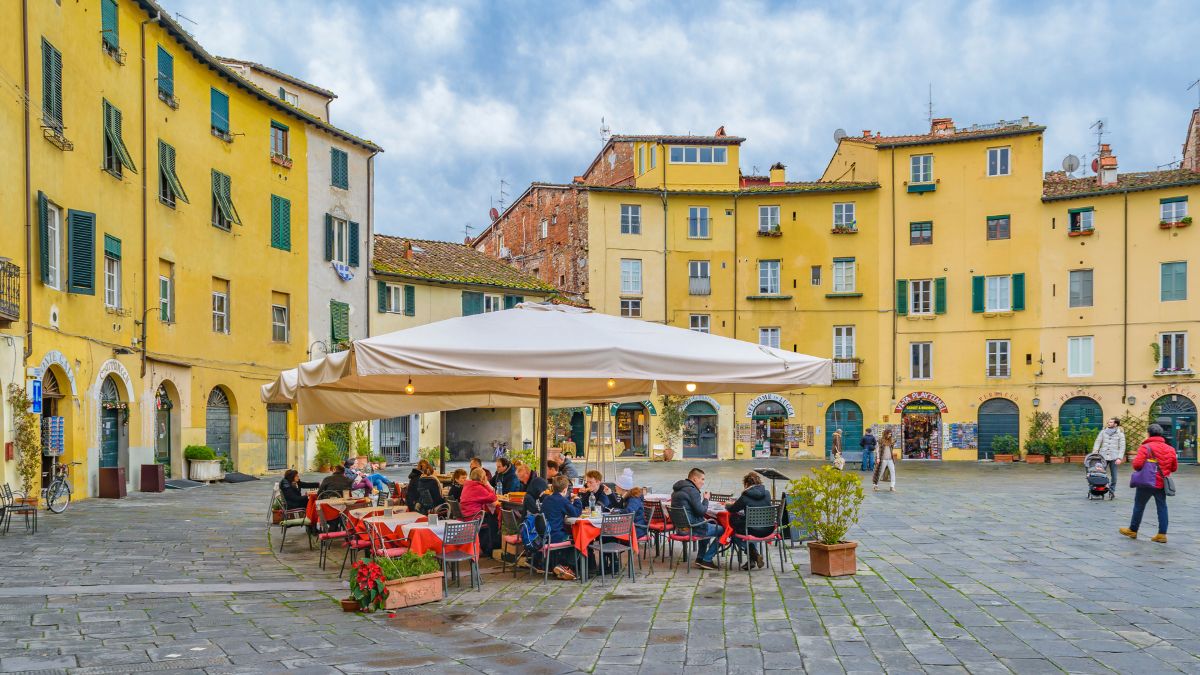 Lucca - Piazza dell’Anfiteatro