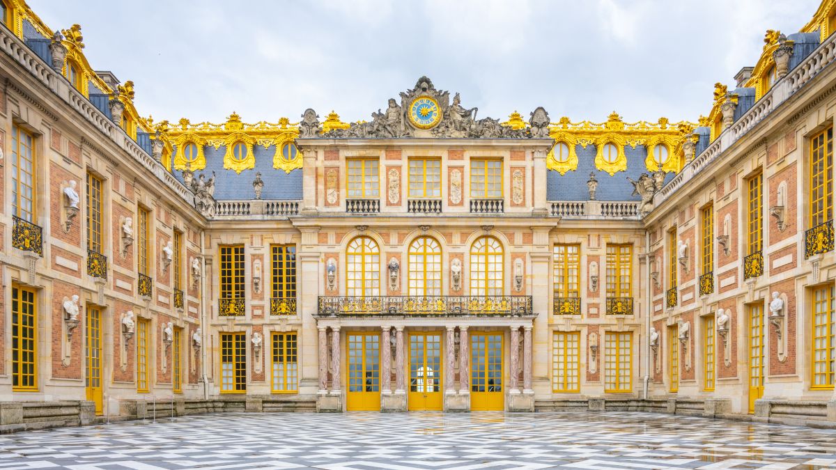 Versailles