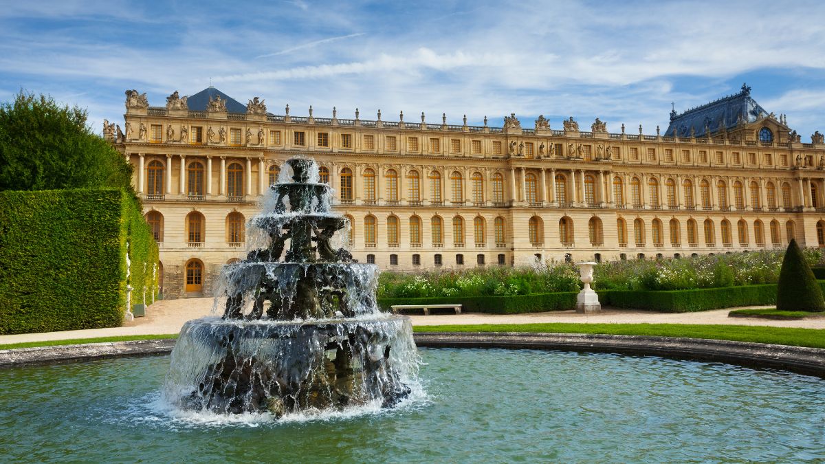 Versailles